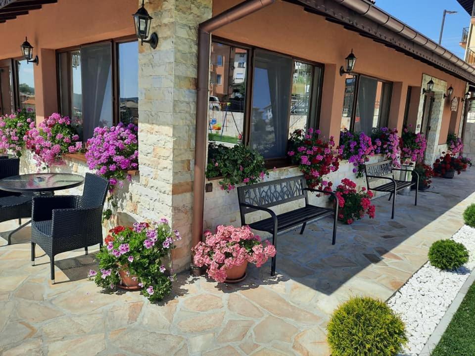 Perla Hotel Doszpat Kültér fotó