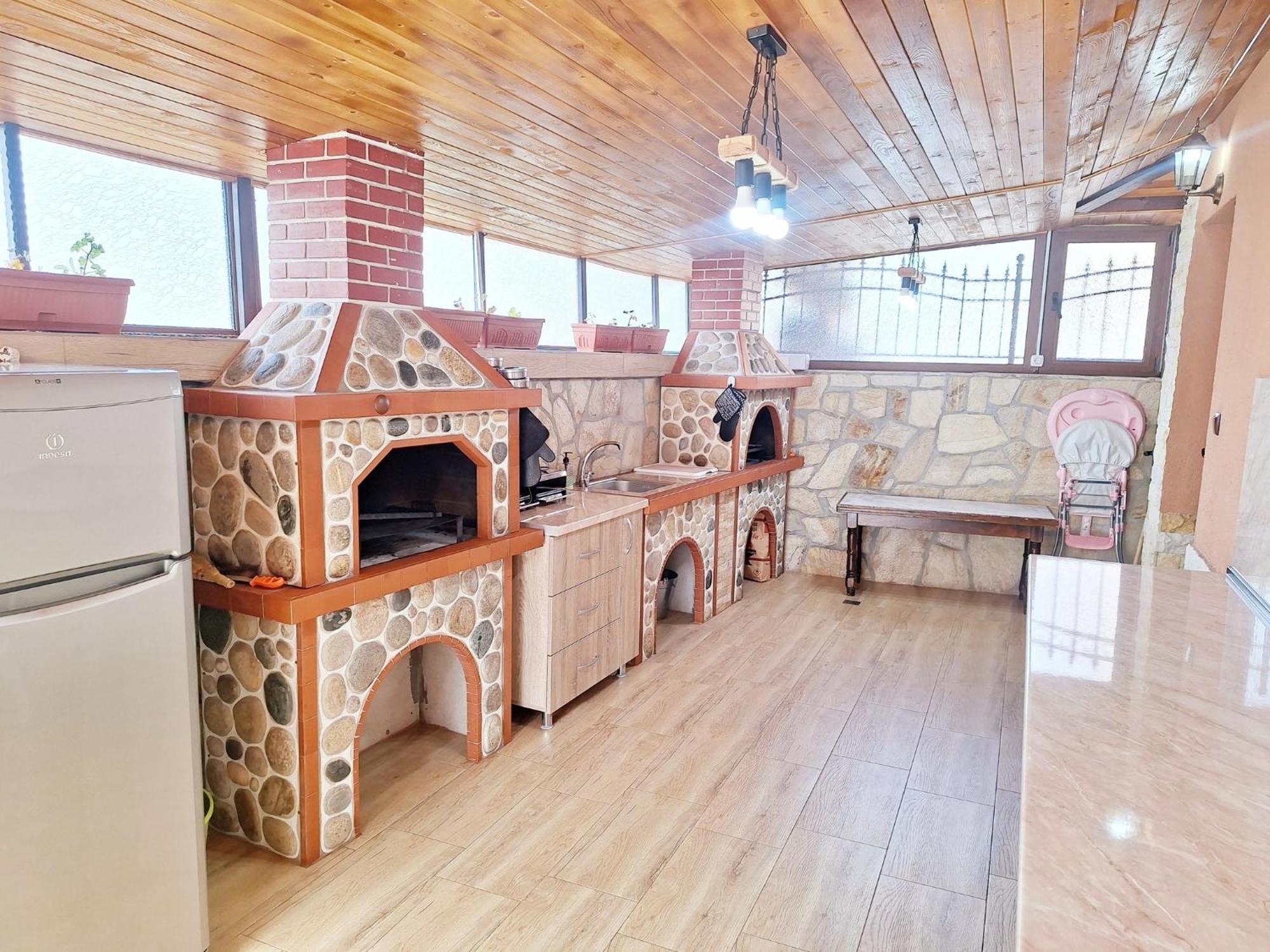 Perla Hotel Doszpat Kültér fotó